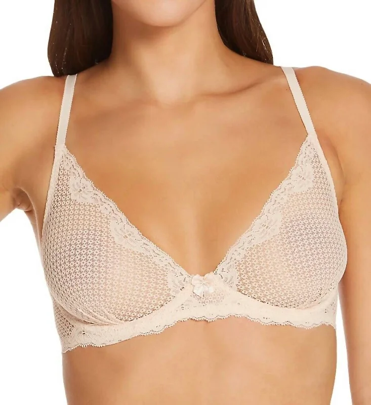 Nude Color Lingerie for WomenNude Color Lingerie for WomenAlice Lace Plunge Bra In Beige