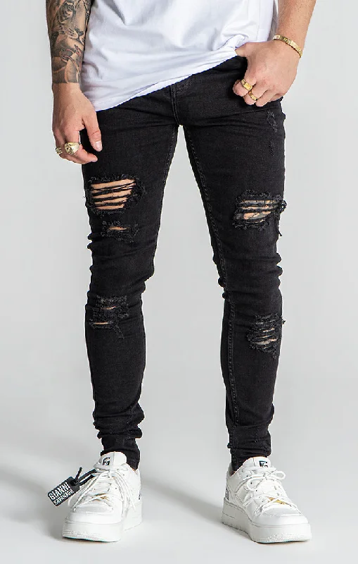 Men's Straight Leg Raw Denim Jeans for a Minimalist and Durable OptionBlack Core Destroyed Jeans