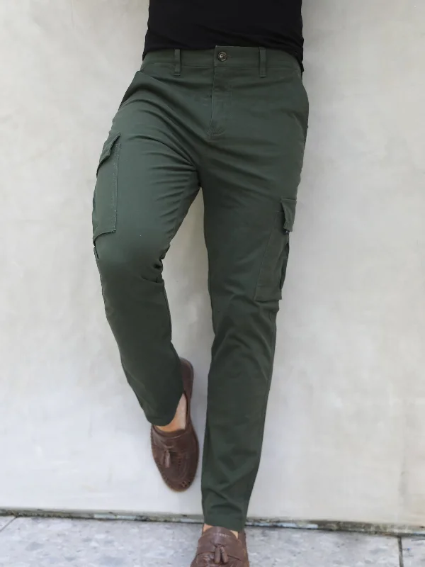 Plus Size Men's Bootcut Jeans with a Relaxed Waist for a Classic and Comfortable FitCargo Trousers - Khaki Green