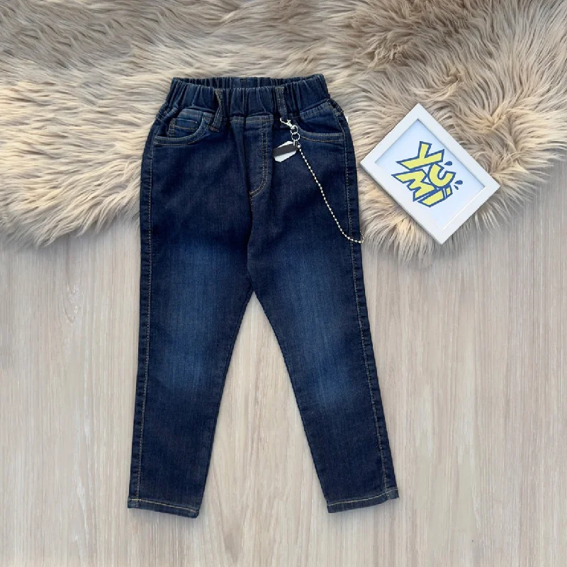 Men's Stretch Jeans with a Moisture - Wicking Lining for Active LifestylesClassic Blue Jeans for Boys