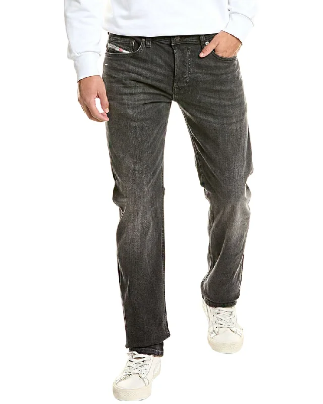 Plus Size Men's Straight Leg Jeans with Reinforced Knees for DurabilityDiesel Safado Black Straight Jean