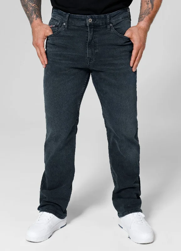 Men's Stretch Jeans with a Moisture - Wicking Lining for Active LifestylesHIGHLANDER Long Dark Wash Jeans