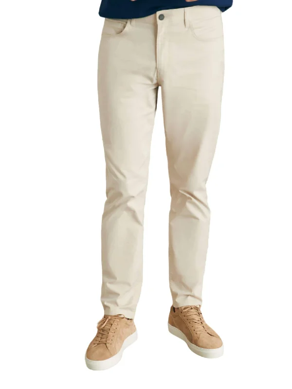 Plus Size Men's Relaxed Fit Jeans with a Tapered Leg for a Laid - Back VibeMovement 5-Pocket Pants In Light Sand