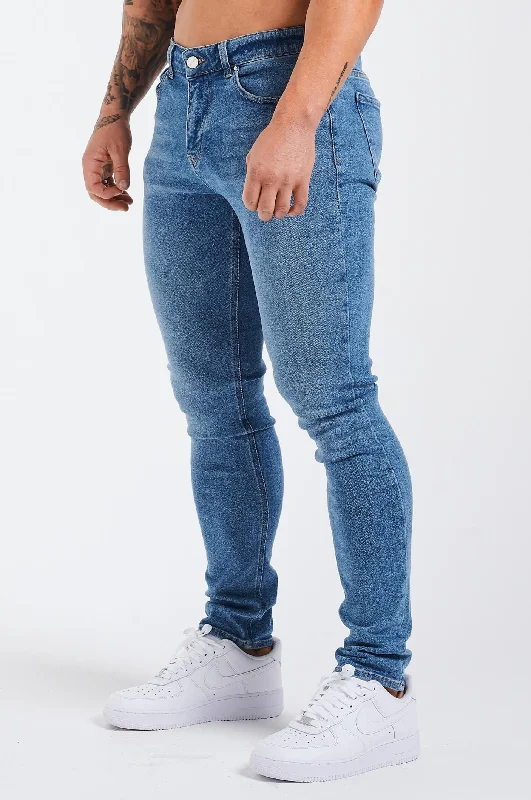 Men's Straight Leg Raw Denim Jeans for a Minimalist and Durable OptionSLIM FIT JEANS 2.0 - LIGHT BLUE