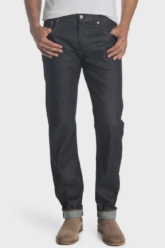 Men's High - Waisted Jeans in a Medium Wash for a Vintage - Style RevivalCore Slim Straight Ultimate Jeans