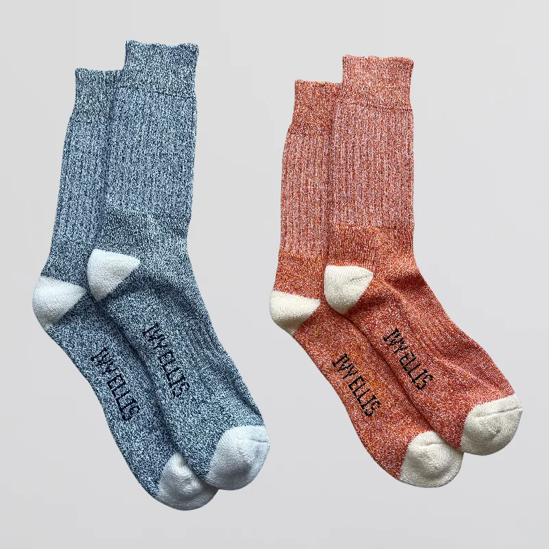Men's Low - Rise Jeans in a Light Wash for a Casual and Youthful LookIvy Ellis - Mens Yosemite Socks Men's Low - Rise Jeans in a Light Wash for a Casual and Youthful LookIvy Ellis - Mens Yosemite Socks