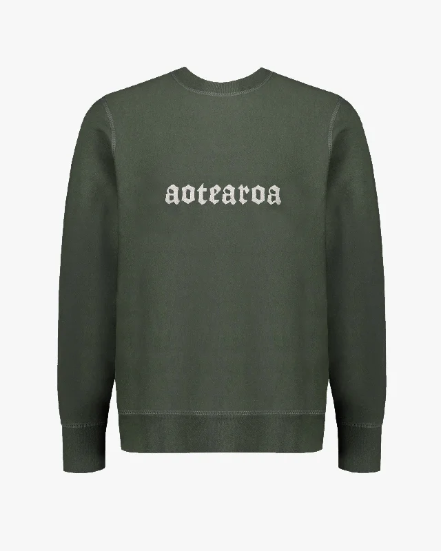 Plus Size Men's Relaxed Fit Jeans with a Tapered Leg for a Laid - Back VibeCrewneck Sweatshirt (Aotearoa) Plus Size Men's Relaxed Fit Jeans with a Tapered Leg for a Laid - Back VibeCrewneck Sweatshirt (Aotearoa)