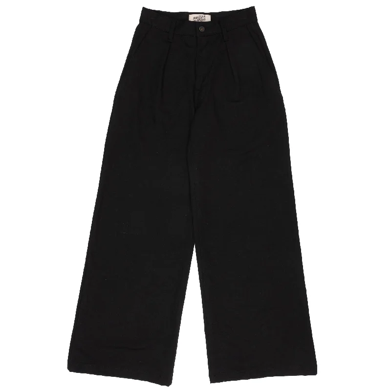 Men's Low - Rise Jeans in a Light Wash for a Casual and Youthful LookWide Leg Trouser - Rinsed Oxford - Black Men's Low - Rise Jeans in a Light Wash for a Casual and Youthful LookWide Leg Trouser - Rinsed Oxford - Black