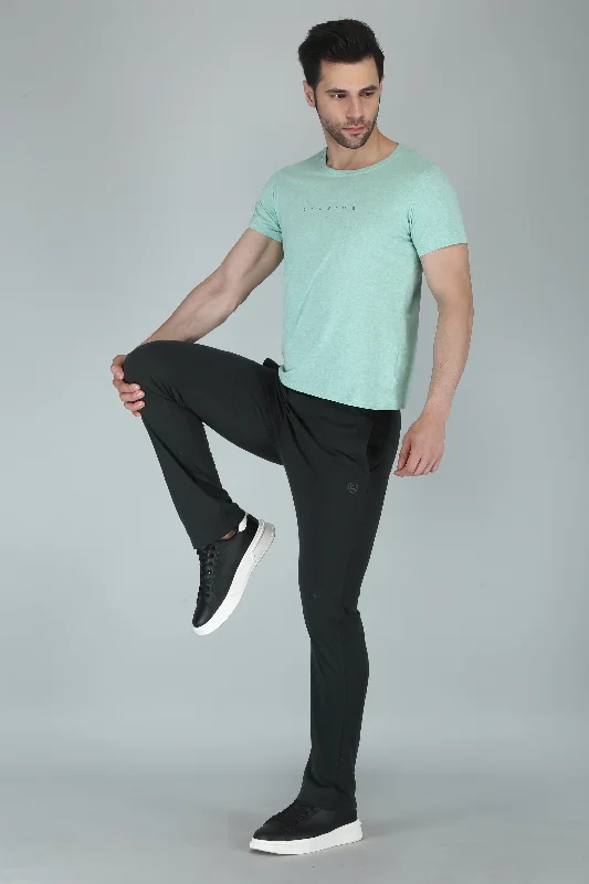 Men's slim fit short sleeve polo shirts with contrast collarsSTRAIGHT FIT TEXTURED BOTTOM Men's slim fit short sleeve polo shirts with contrast collarsSTRAIGHT FIT TEXTURED BOTTOM
