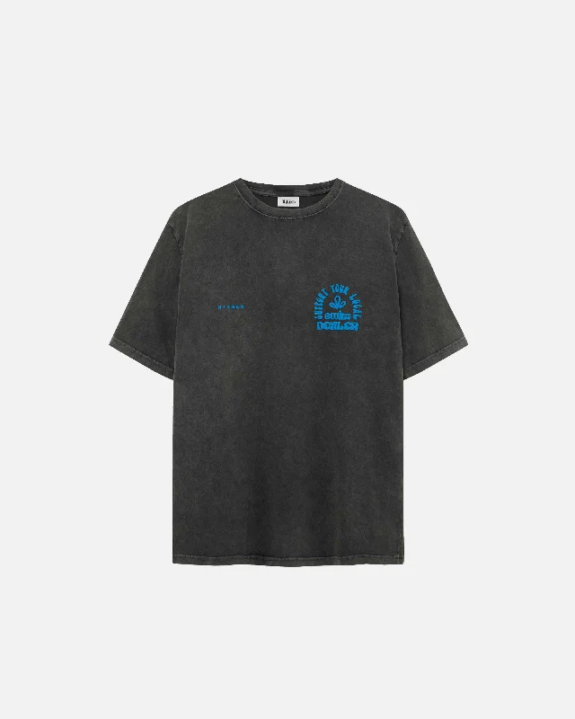 Men's slim - fit graphic t - shirts with vintage rock band printsDealer