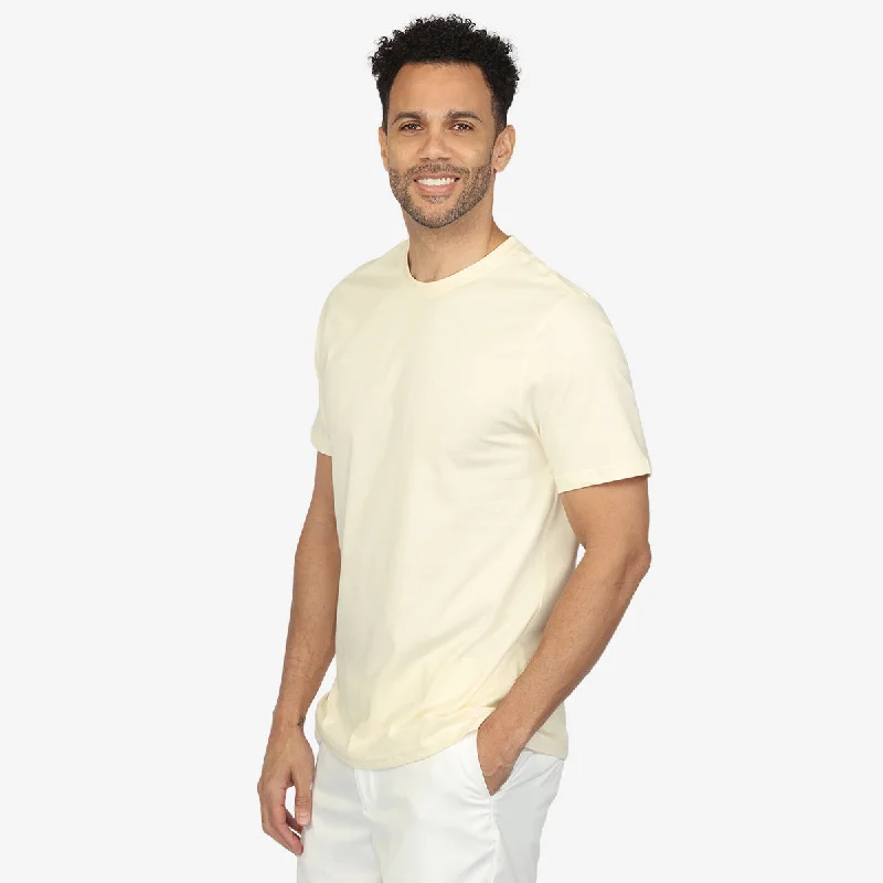 Men's stretchable athletic polo shirts for fitness workoutsEggnog Short Sleeve T-shirt