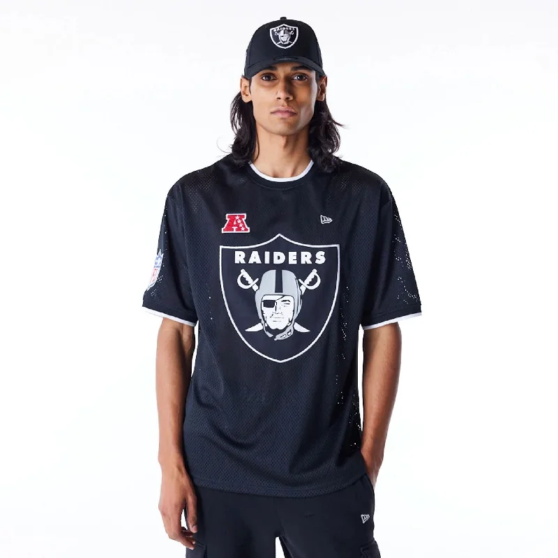 Men's mock - neck t - shirts with a modern and sleek styleLas Vegas Raiders NFL Mesh Black Oversized T-Shirt