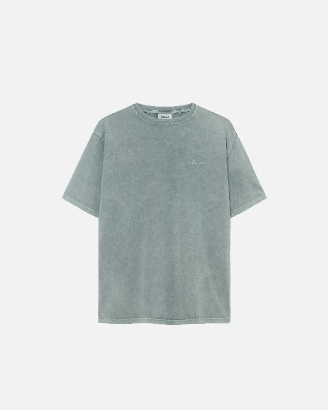 Men's distressed denim - look t - shirts with a rugged appealLogo Script Tee Washed