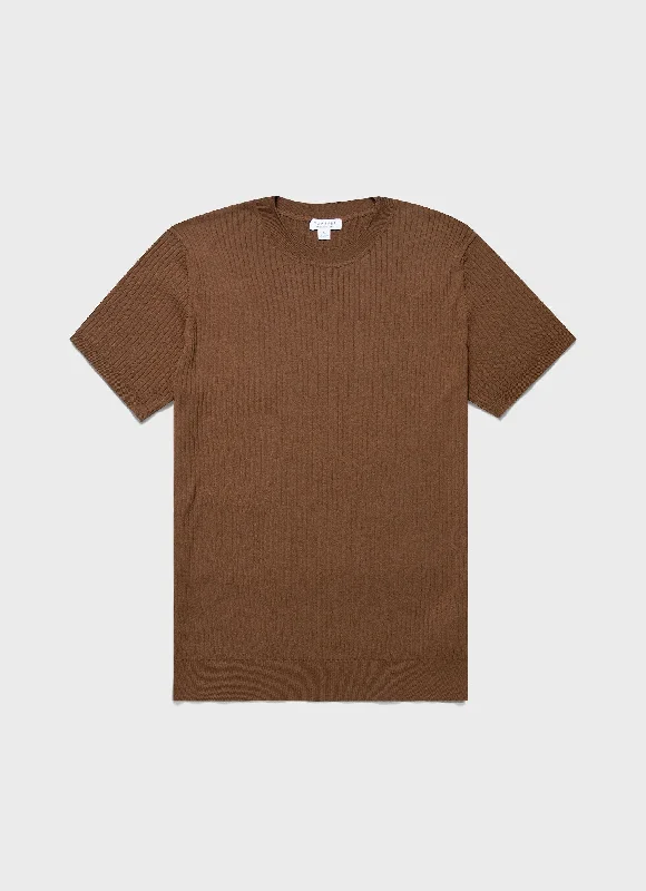 Men's polo t - shirts with a contrast collar for a preppy lookMen's Fine Rib Silk Cotton T-shirt in Dark Sand