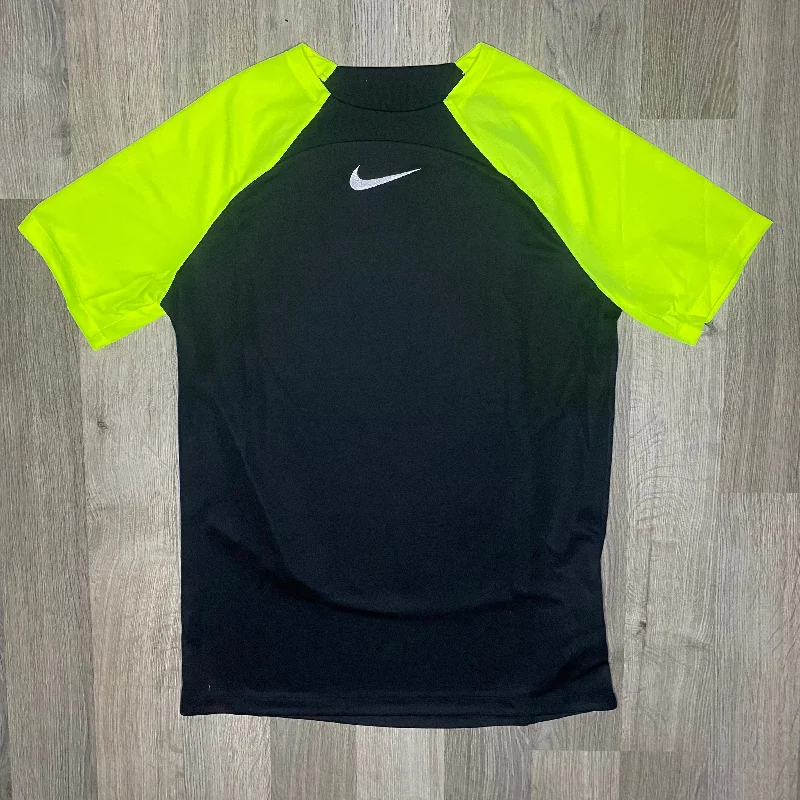 Men's lightweight performance t - shirts for running marathonsNike Academy Tee Black Volt