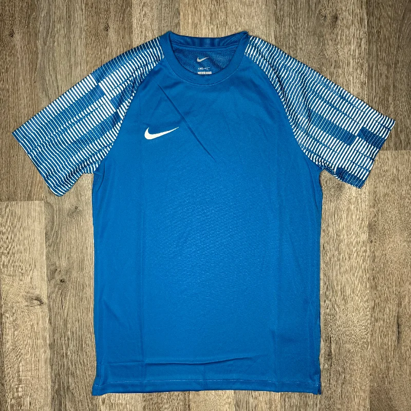 Men's plus - size pocket t - shirts with a classic lookNike Dri-Fit Academy Tee - Blue / White (Junior)