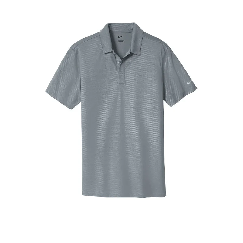 Men's two - tone stripe polo shirts with a preppy styleNike Dri-FIT Embossed Tri-Blade Polo Men's two - tone stripe polo shirts with a preppy styleNike Dri-FIT Embossed Tri-Blade Polo