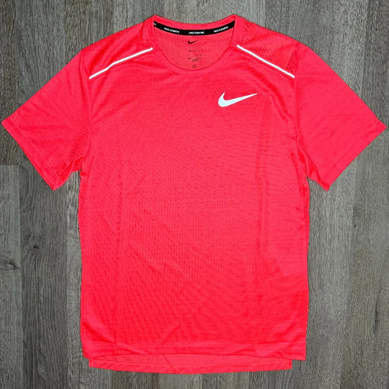 Men's lightweight performance t - shirts for running marathonsNike Miler Tee Punch