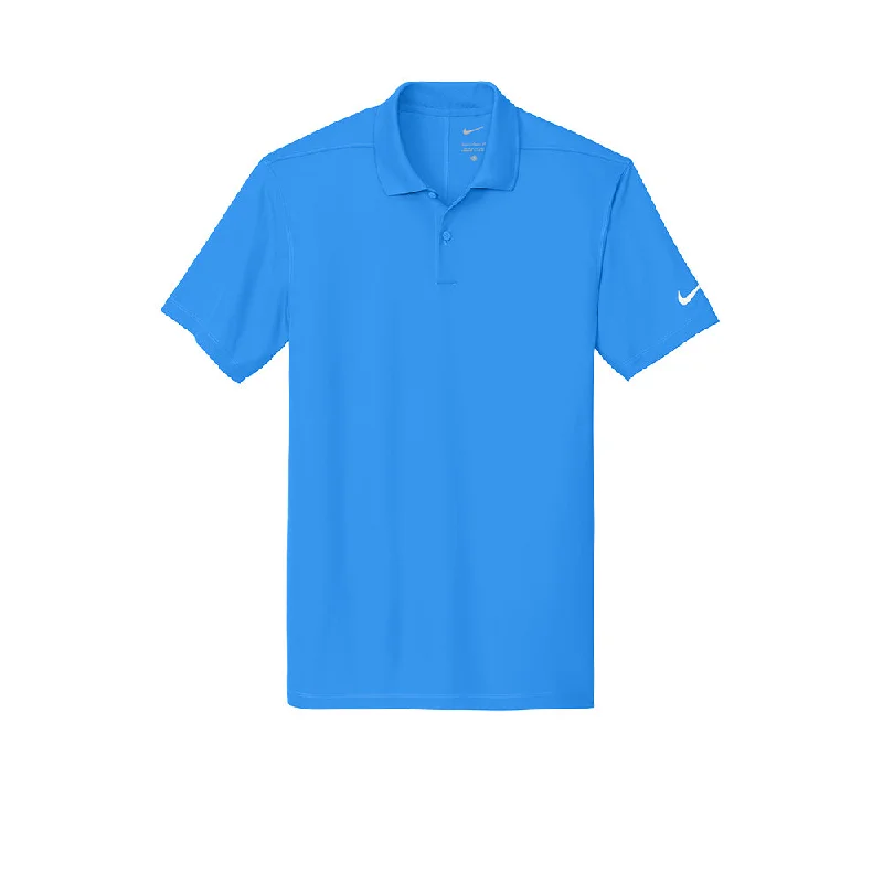 Men's ribbed cuffs and hem polo shirts for a textured lookNike Victory Solid Polo