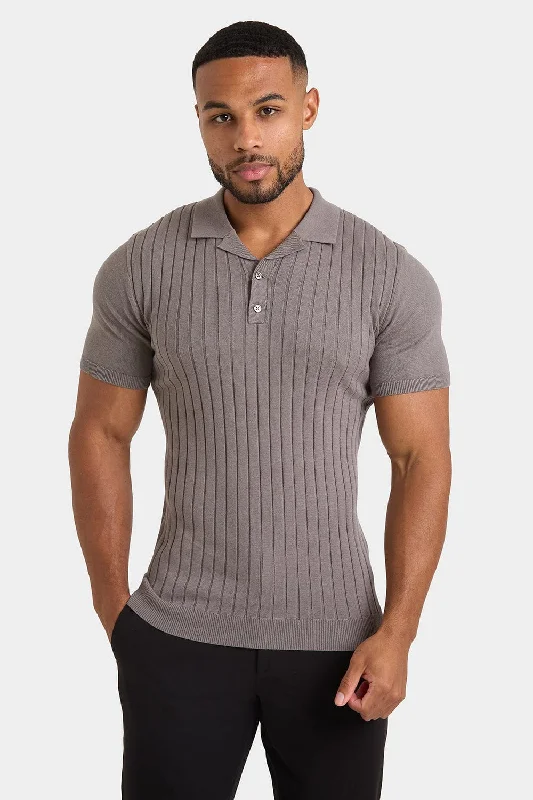Men's quick - dry polo shirts for water sports activitiesRibbed Knitted Polo Shirt in Mole