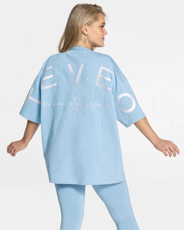 Men's thermal t - shirts with a high - neck design for cold weatherSignature Oversized T-Shirt "Ice Blue"