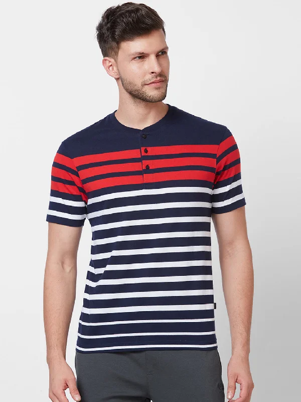 Men's high - collar polo shirts with a modern twistStripe Henley