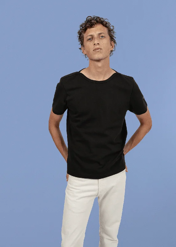 Men's budget - friendly basic polo shirts in multiple colorsT-shirt en coton Epaule Tattoo - SAINT JAMES DAHO (NOIR) Men's budget - friendly basic polo shirts in multiple colorsT-shirt en coton Epaule Tattoo - SAINT JAMES DAHO (NOIR)