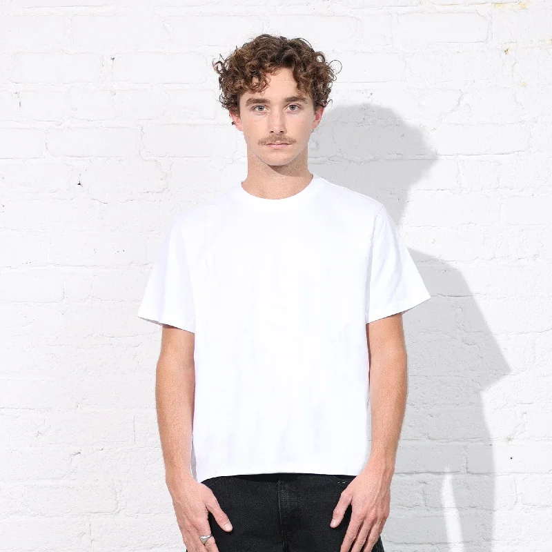 Men's polo t - shirts with a contrast collar for a preppy lookThe Silverlake Crop Tee II