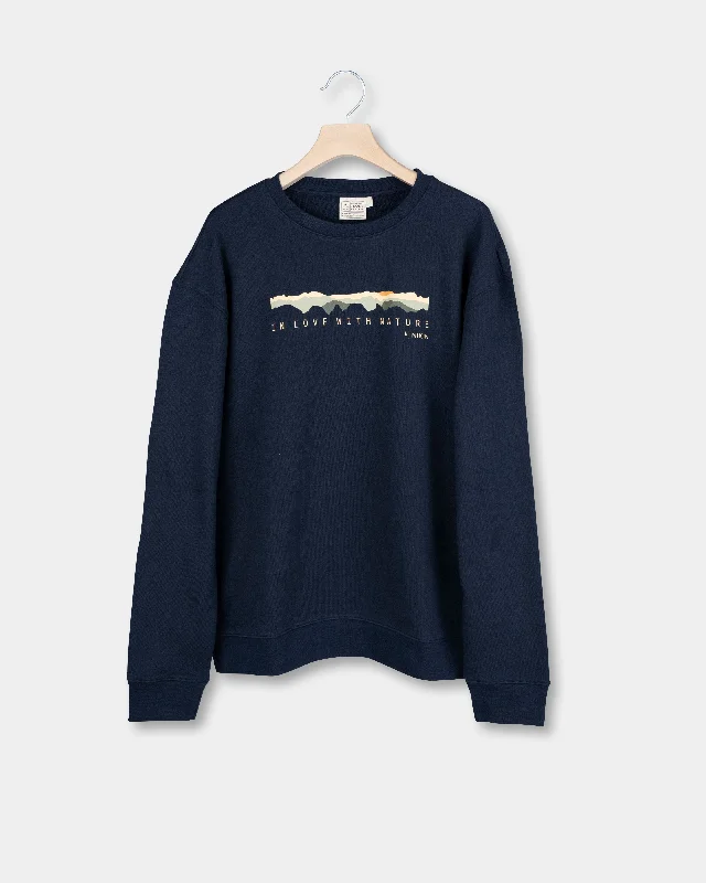 Men's Cable - Knit Pullover in Cream with a Traditional Pattern for a Timeless AppealTreeSweater Mountain Panorama Dark Navy Men's Cable - Knit Pullover in Cream with a Traditional Pattern for a Timeless AppealTreeSweater Mountain Panorama Dark Navy