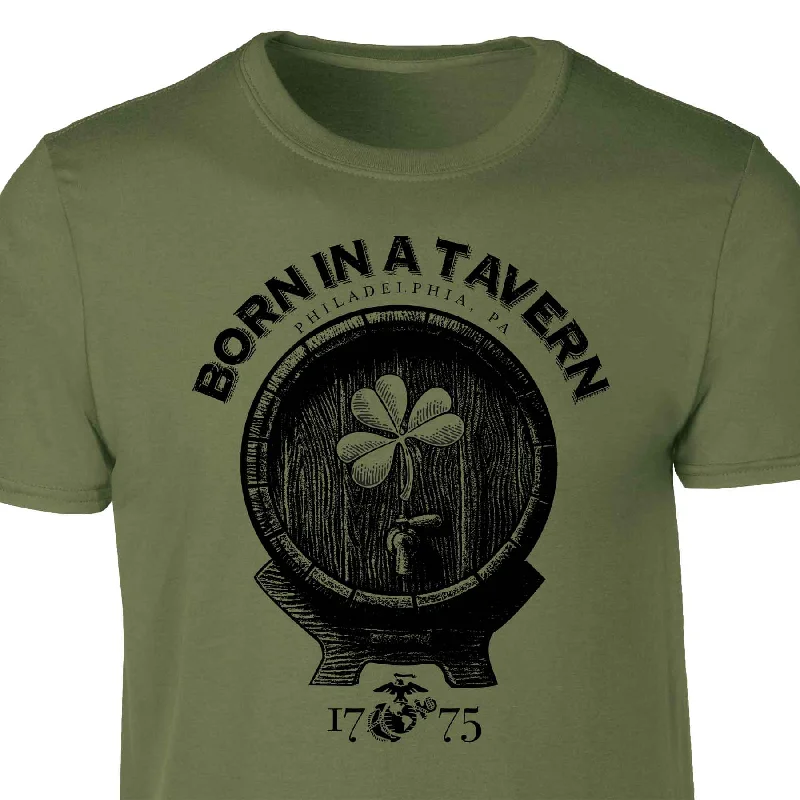 Men's printed Hawaiian t - shirts for tropical vacationsUSMC Born In A Tavern Shamrock T-shirt