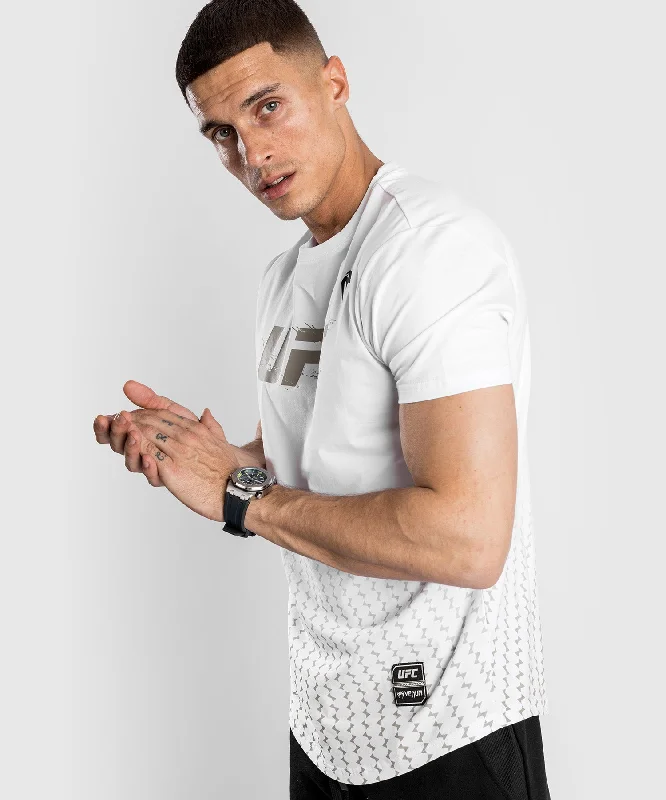 Men's tie - dye t - shirts with a bohemian styleUFC Venum Authentic Fight Week 2.0 Men’s Short Sleeve T-Shirt - White