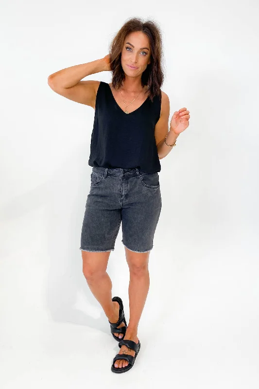 Men's Travel Shorts with Hidden Pockets in Khaki for Secure and Convenient TravelFoxwood Aja Bermuda Coal Men's Travel Shorts with Hidden Pockets in Khaki for Secure and Convenient TravelFoxwood Aja Bermuda Coal
