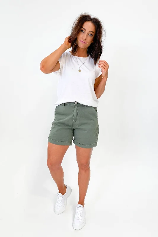 Plus Size Men's Cargo Shorts with Reflective Trim in Black for Nighttime Outdoor ActivitiesFoxwood Caddy Short Khaki Plus Size Men's Cargo Shorts with Reflective Trim in Black for Nighttime Outdoor ActivitiesFoxwood Caddy Short Khaki