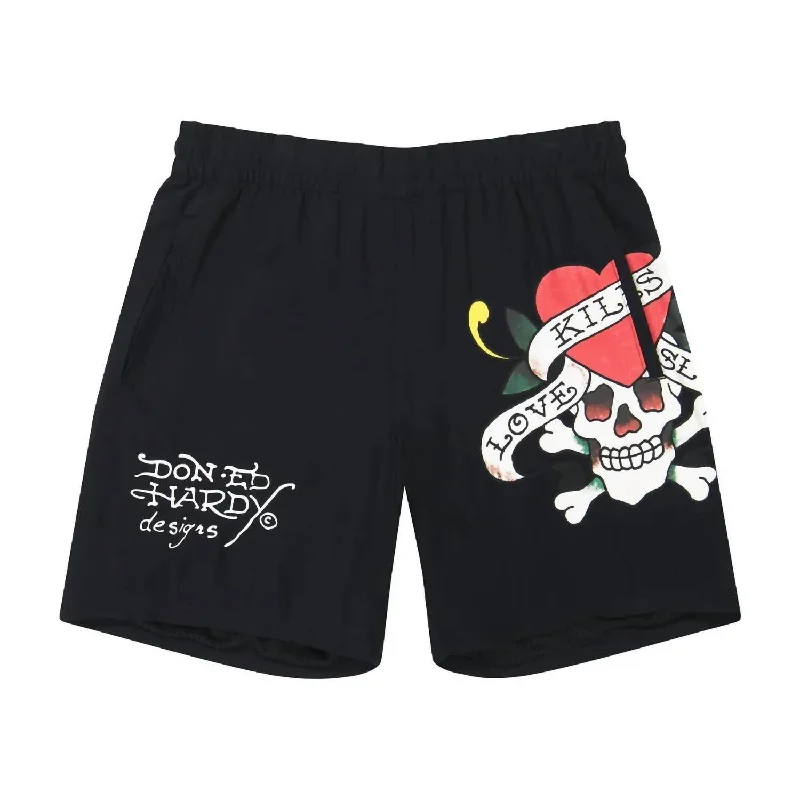 Men's Denim Shorts with Ripped Knees in Light Wash for an Edgy and Casual StyleMen's Love Kills Slowly Print Short In Black