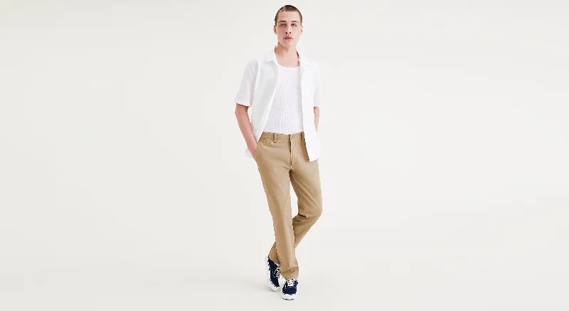Men's Denim Shorts with Ripped Knees in Light Wash for an Edgy and Casual StyleMen's Slim Fit Smart 360 Flex California Chino Pants Men's Denim Shorts with Ripped Knees in Light Wash for an Edgy and Casual StyleMen's Slim Fit Smart 360 Flex California Chino Pants