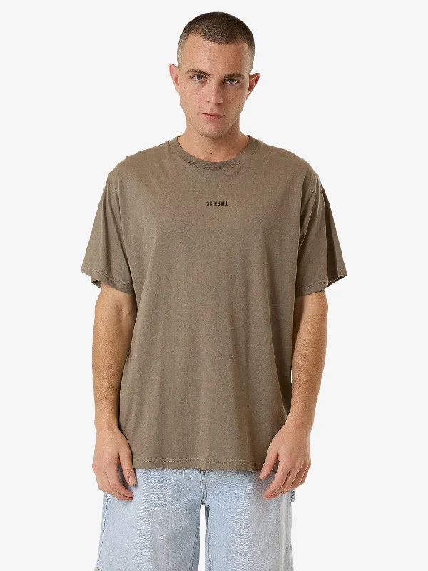 men's tank tops with unique designsMinimal Thrills Merch Fit Tee - Brindle