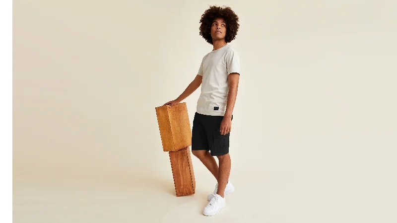 Men's Chino Shorts in Khaki for a Smart and Casual Office - Appropriate StylePerfect Cargo 10.5" Shorts, Classic Fit Men's Chino Shorts in Khaki for a Smart and Casual Office - Appropriate StylePerfect Cargo 10.5" Shorts, Classic Fit