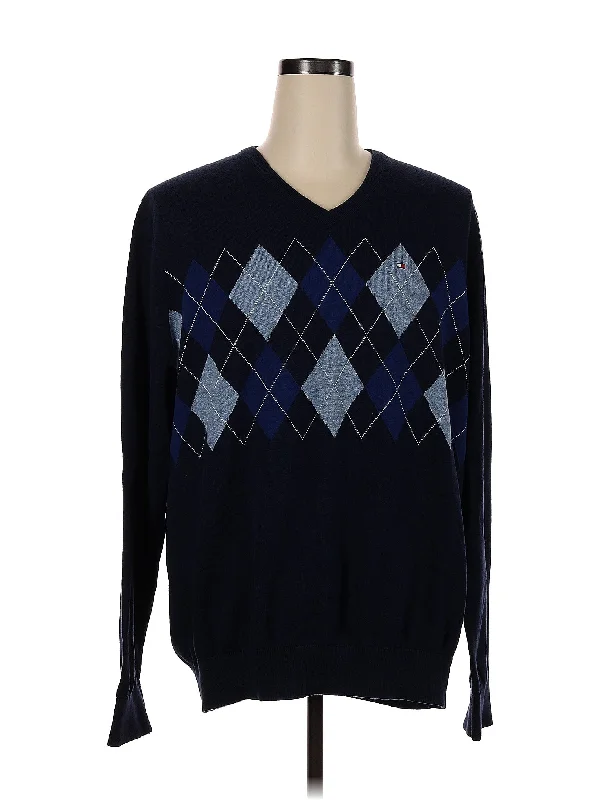 Men's Cable - Knit Pullover in Cream with a Traditional Pattern for a Timeless AppealPullover Sweater Men's Cable - Knit Pullover in Cream with a Traditional Pattern for a Timeless AppealPullover Sweater