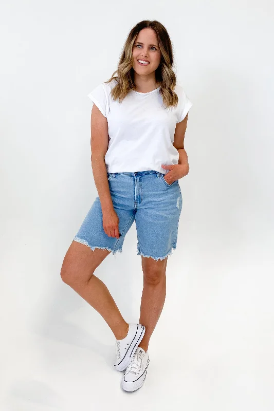 Men's Swim Shorts with a Quick - Dry Fabric in Red for Poolside FunWakee Denim Gigi Short Light Wash